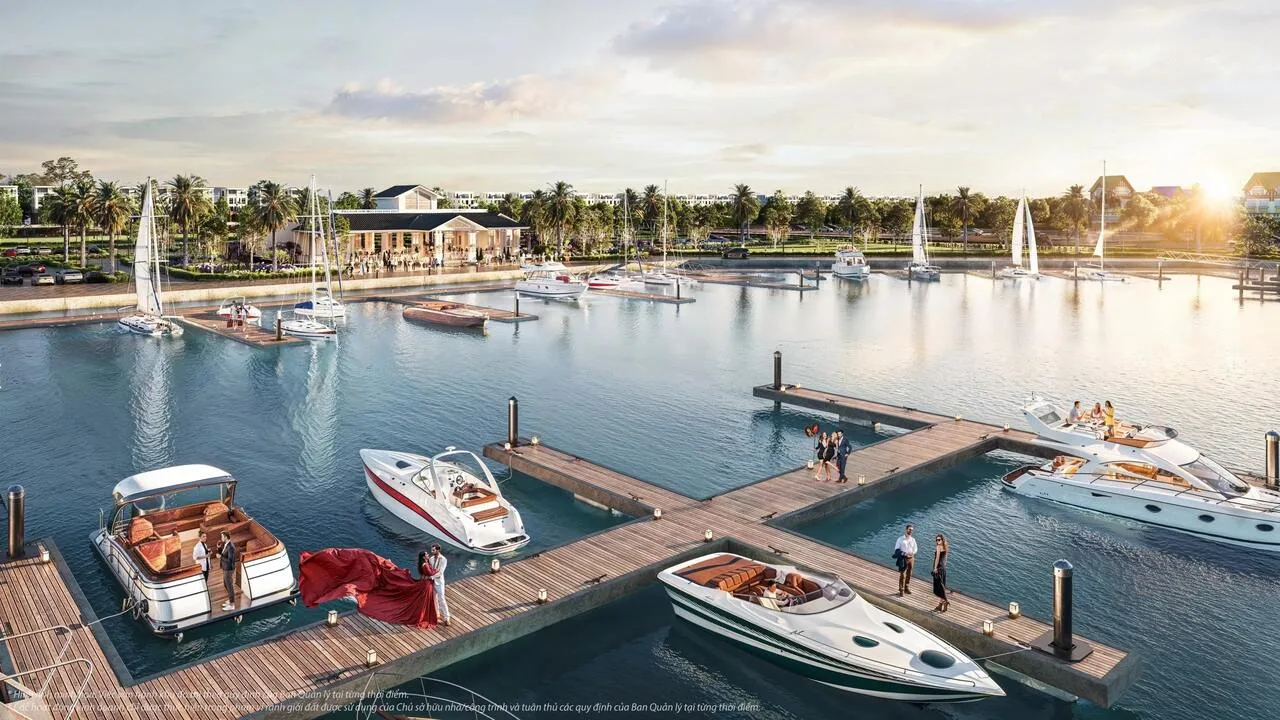 ben-du-thuyen-vinhomes-ha-long-xanh